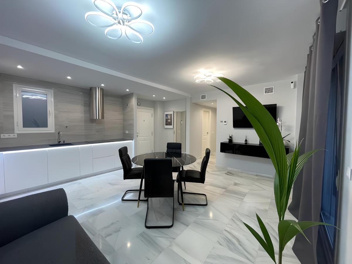 Luxury Apartment Benalmadena First Line Esterno foto